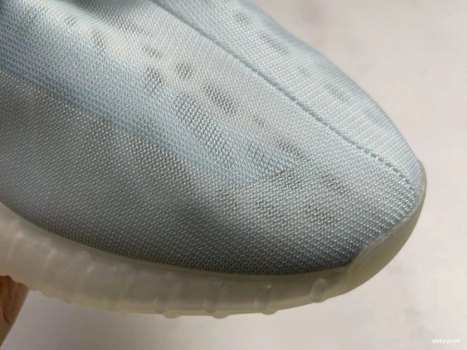 Mono V2 Boost Ice Yeezy GW2869 350 Adidas 1024